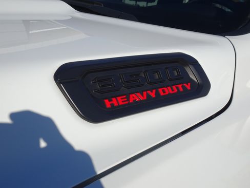 Used 2024 RAM 3500 Tradesman image 10