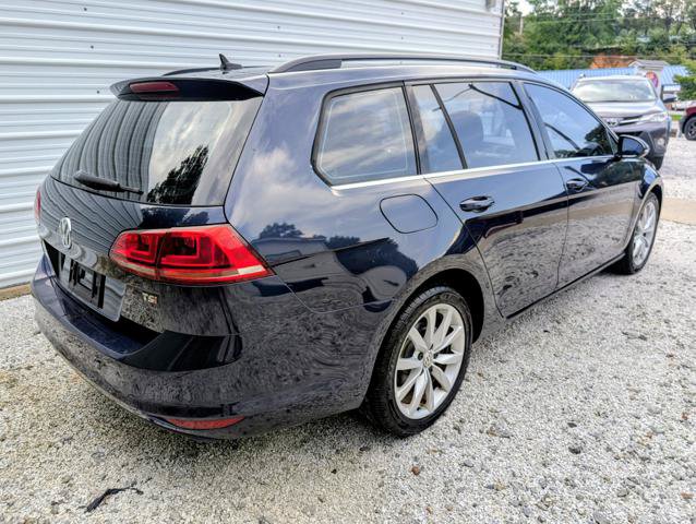 Used 2017 Volkswagen Golf SportWagen FWD image 16
