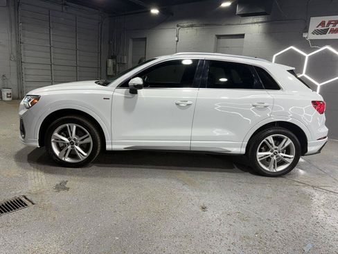 Used 2021 Audi Q3 2.0T Premium Plus w/ Premium Plus Package AWD/4WD image 2