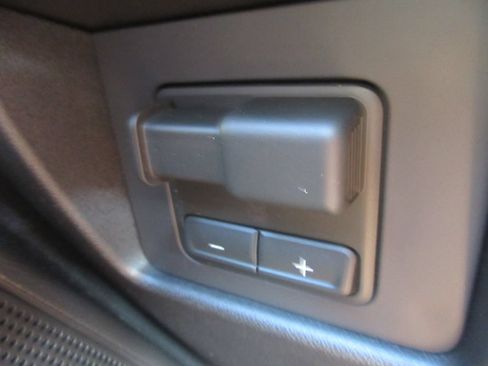 New 2026 GMC Canyon AT4 AWD/4WD image 18
