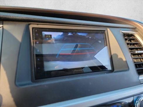 Used 2017 Toyota Highlander XLE FWD image 20