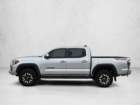 Used 2022 Toyota Tacoma TRD Off-Road w/ Technology Package AWD/4WD image 8