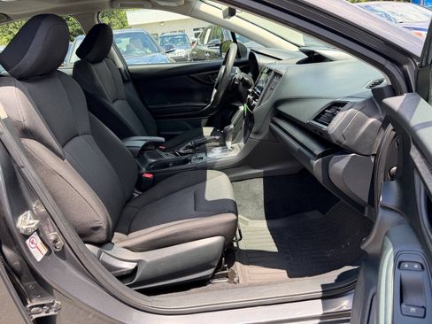 Used 2018 Subaru Impreza 2.0i Premium AWD/4WD image 13