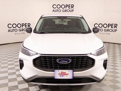 Used 2023 Ford Escape Active image 9