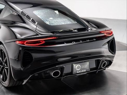 Used 2025 Lotus Emira RWD image 31