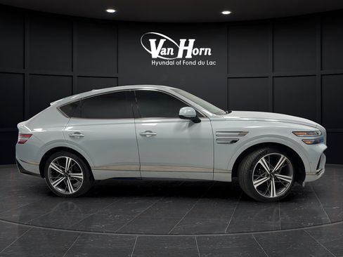 Used 2025 Genesis GV80 3.5T e-SC AWD/4WD image 8