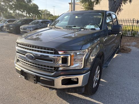 Used 2018 Ford F150 XLT w/ Equipment Group 302A Luxury image 3