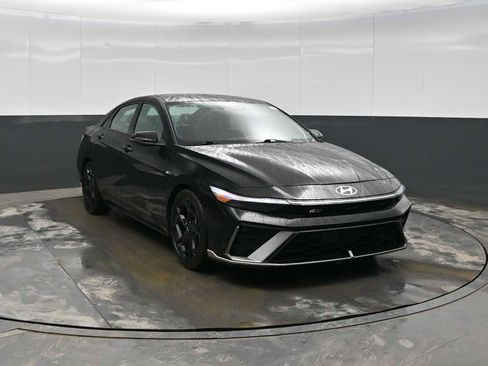 Certified 2025 Hyundai Elantra N Line image 2
