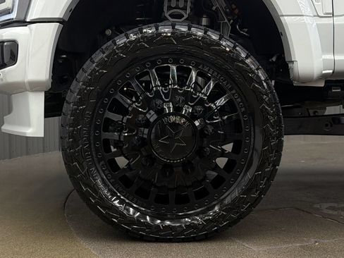 Used 2026 Ford F450 Platinum w/ FX4 Off-Road Package AWD/4WD image 10