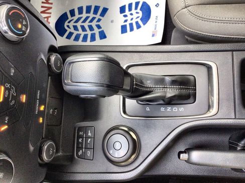 Used 2019 Ford Ranger XLT w/ FX4 Off-Road Package image 16