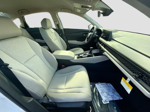 New 2026 Honda Accord LX image 23