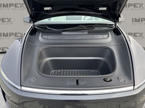 Used 2026 Tesla Model Y Long Range image 36