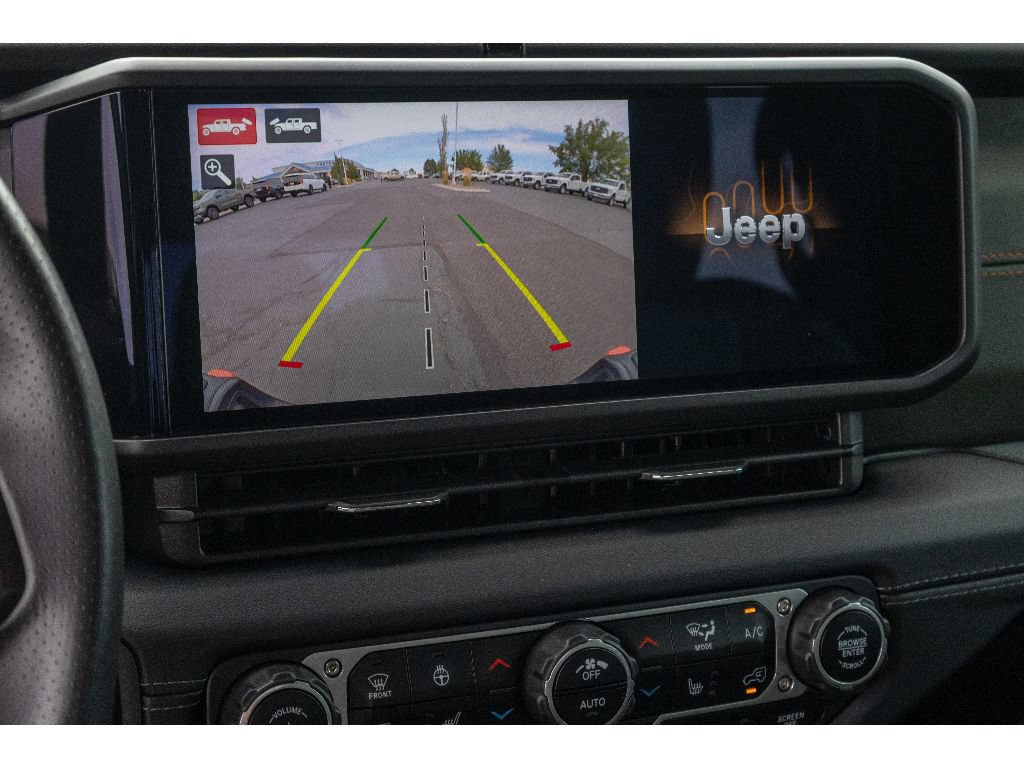 Used 2024 Jeep Gladiator Mojave AWD/4WD image 24