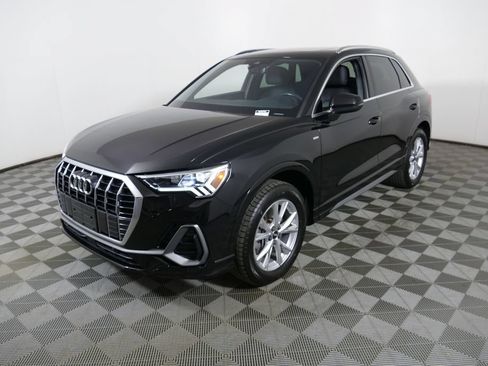 Used 2023 Audi Q3 2.0T Premium w/ Convenience Package AWD/4WD image 7