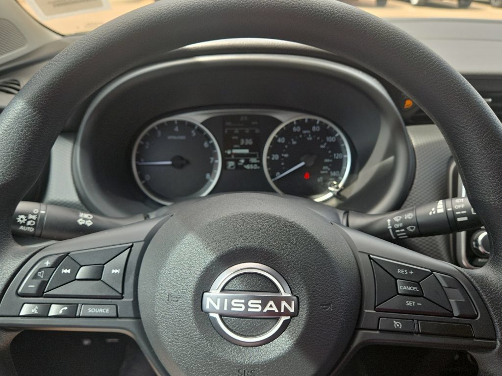 Used 2025 Nissan Kicks Play S FWD image 31