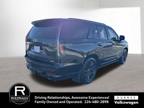 Used 2023 Cadillac Escalade V w/ LPO, ONYX Package image 10