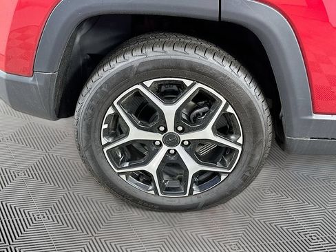 Certified 2025 Jeep Compass Limited AWD/4WD image 41