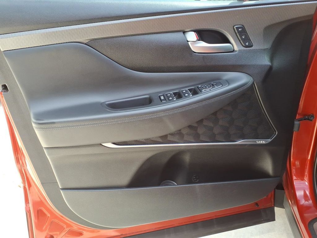 Used 2020 Hyundai Santa Fe Limited FWD image 10