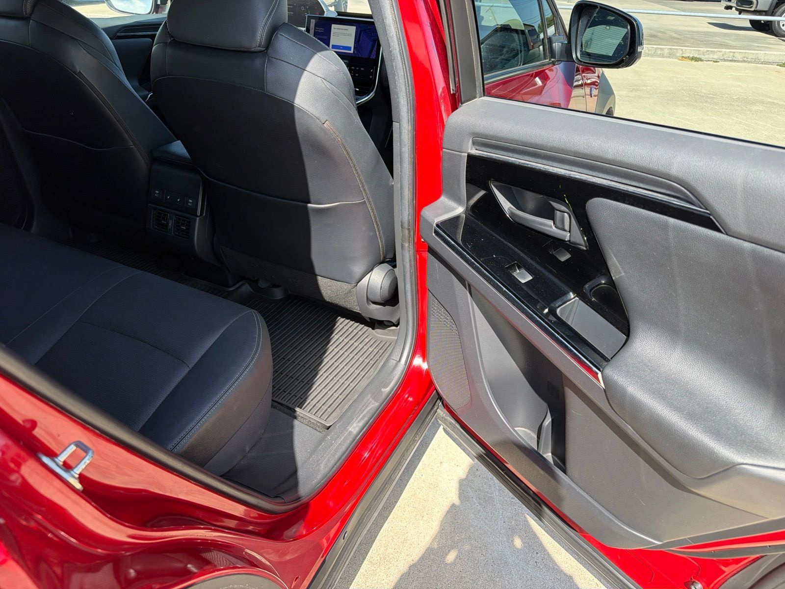 Used 2023 Subaru Solterra AWD image 11