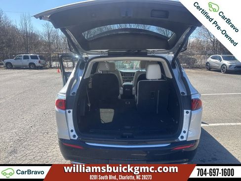 Used 2022 Buick Enclave Essence w/ Sport Touring Edition image 16