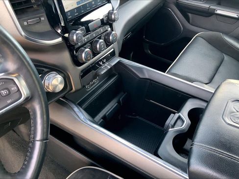 Used 2024 RAM 1500 Laramie image 16