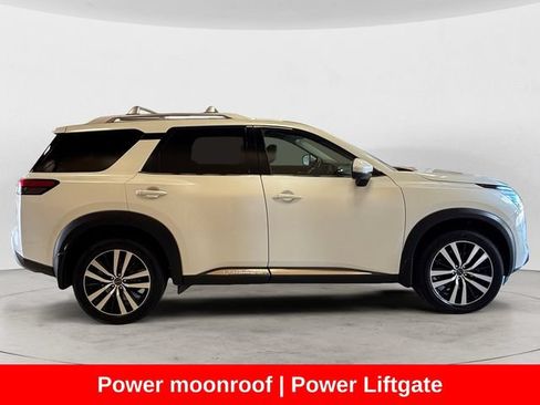 Used 2024 Nissan Pathfinder Platinum AWD/4WD image 7