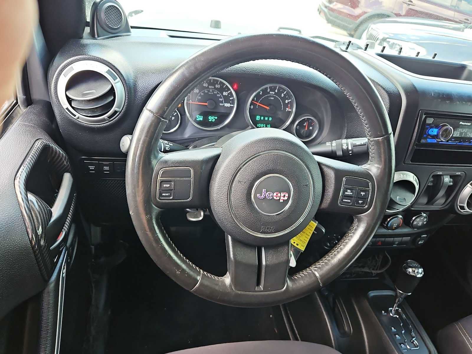 Used 2013 Jeep Wrangler Rubicon w/ PWR Convenience Group AWD/4WD image 19