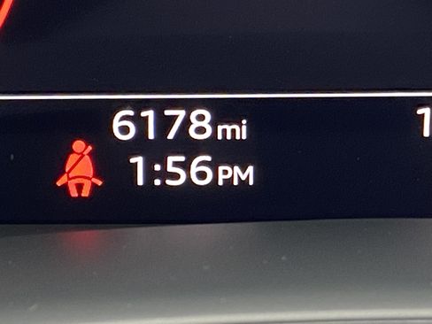 Used 2025 Audi Q8 Premium Plus image 22