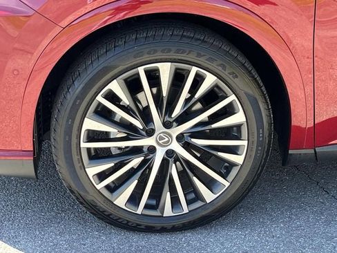 Used 2024 Lexus RX 350 Premium Plus w/ Convenience Package image 11