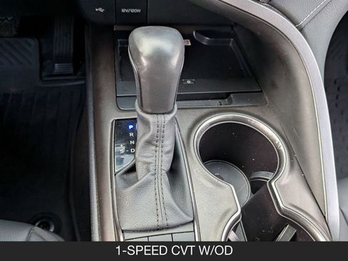 Used 2024 Toyota Camry SE image 18