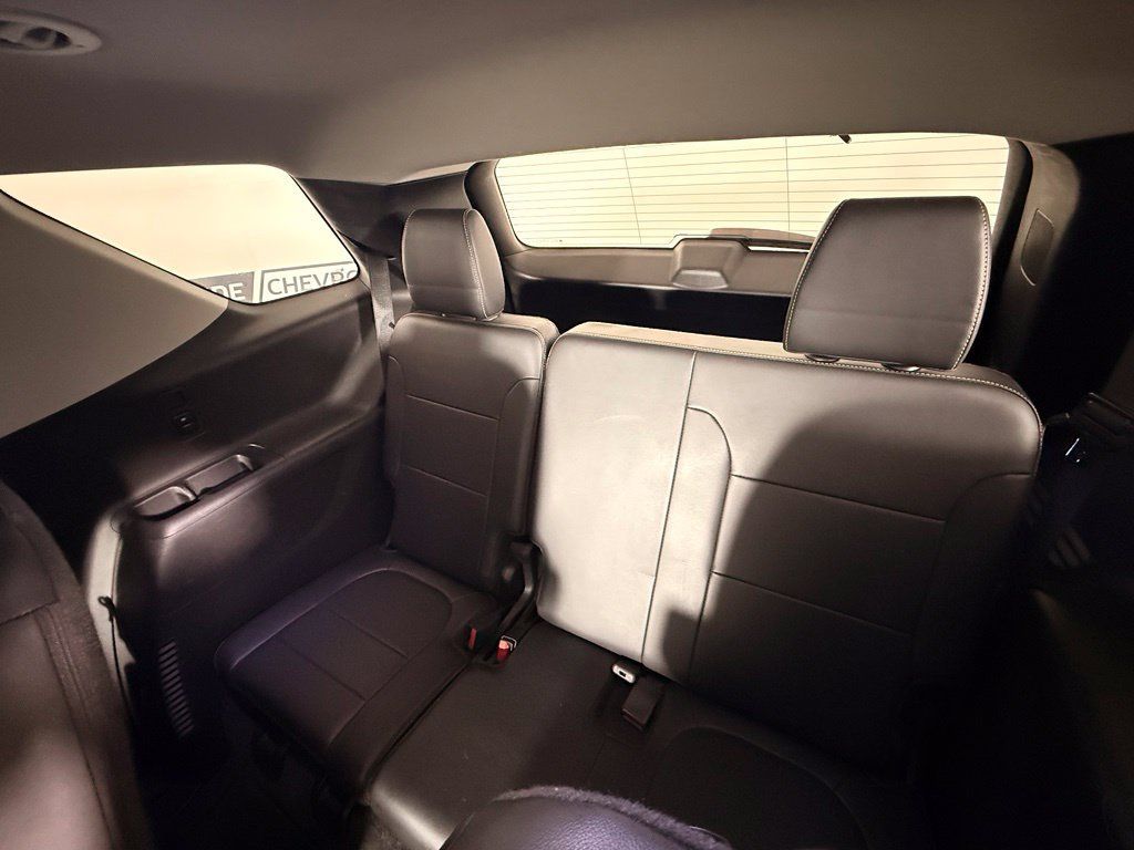 Used 2019 Chevrolet Traverse RS w/ LPO, Floor Liner Package FWD image 47