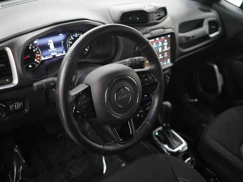 Used 2021 Jeep Renegade Latitude AWD/4WD image 20
