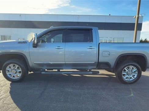 Used 2024 Chevrolet Silverado 3500 High Country w/ Technology Package image 5