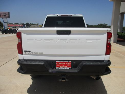 Used 2025 Chevrolet Silverado 2500 Custom w/ Custom Convenience Package AWD/4WD image 7