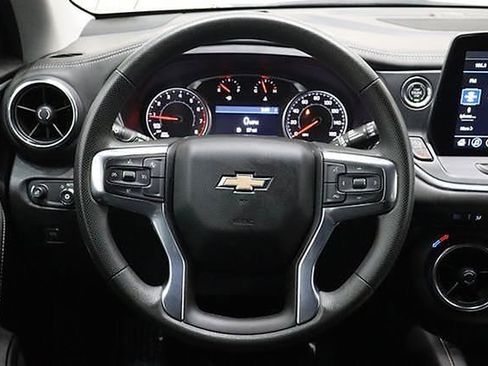 Used 2023 Chevrolet Blazer LT image 23