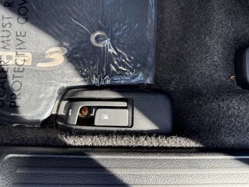 Used 2010 MAZDA MAZDA3 i Touring image 12