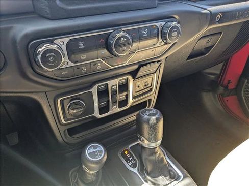 Certified 2018 Jeep Wrangler Unlimited Sport S image 12