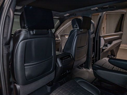 Used 2025 Cadillac Escalade Sport Platinum image 22