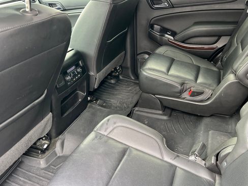 Used 2018 GMC Yukon SLT w/ Open Road Package image 9
