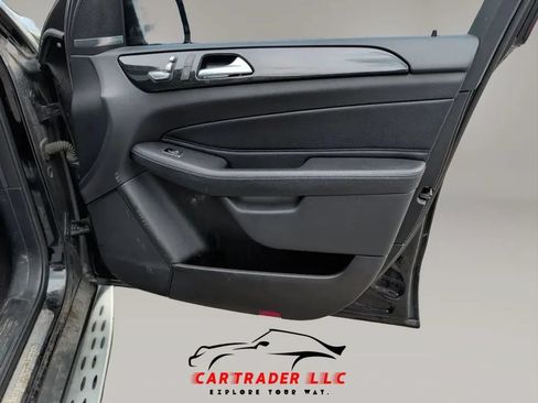 Used 2018 Mercedes-Benz GLE 350 4MATIC image 16