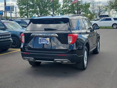 Certified 2022 Ford Explorer XLT w/ Equipment Group 202A