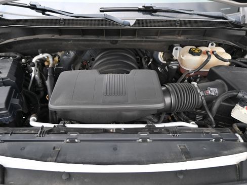 Used 2021 Chevrolet Tahoe LT w/ LT Signature Package image 35