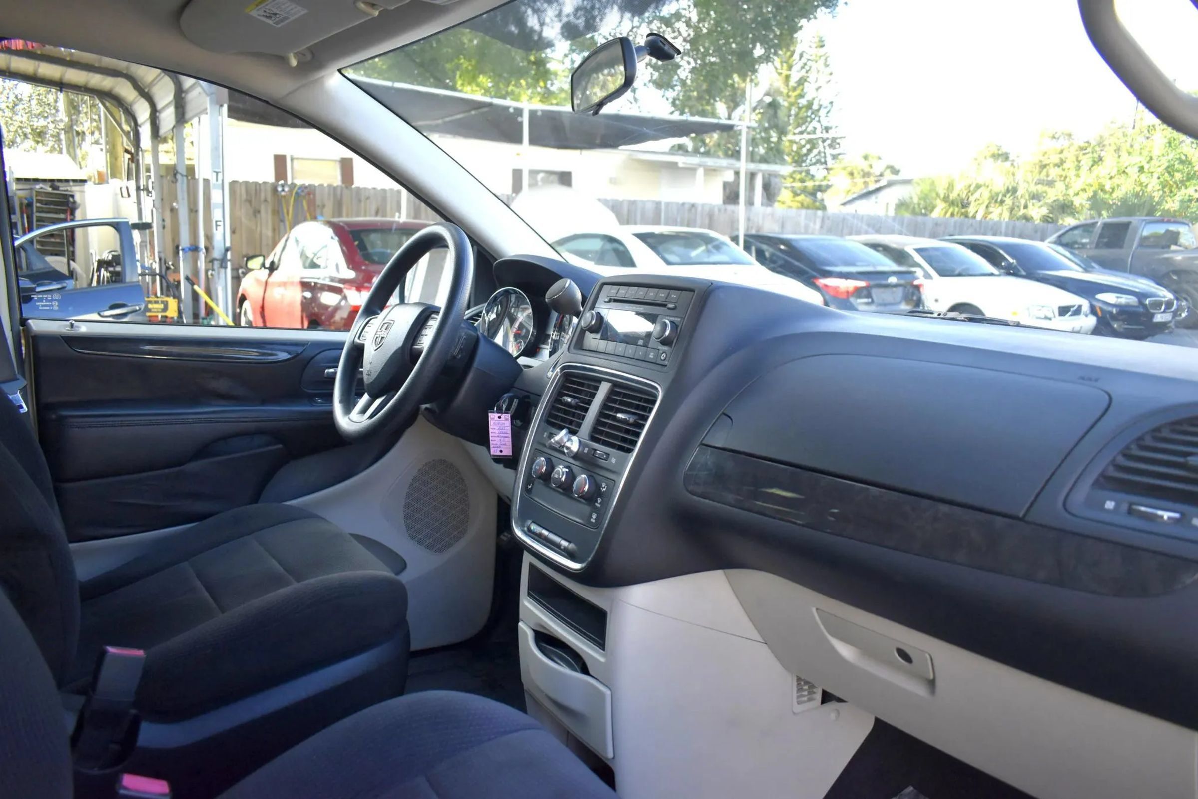 Used 2013 Dodge Grand Caravan American Value Package FWD image 14