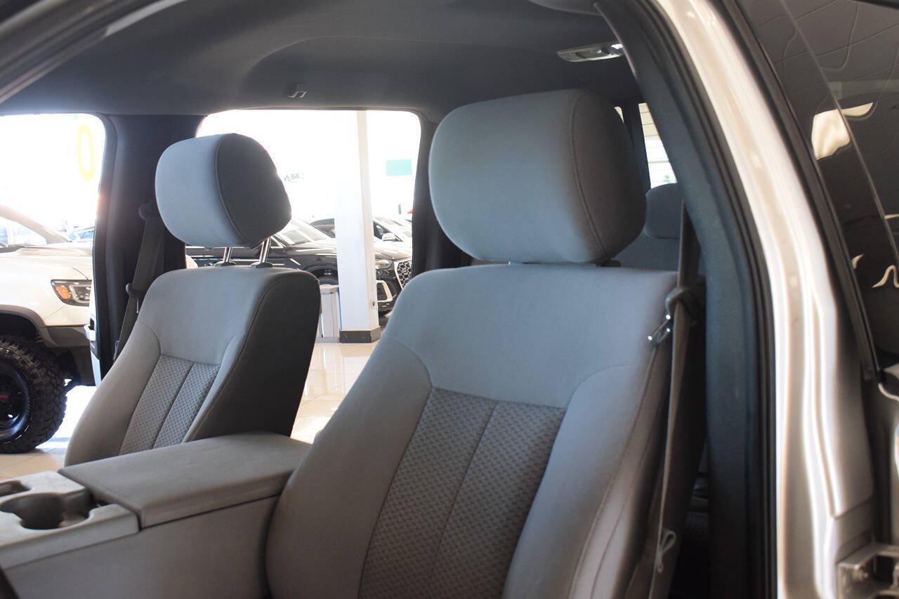 Used 2014 Ford F150 XLT w/ Equipment Group 302A Luxury AWD/4WD image 36