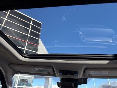 Used 2023 Toyota Tundra Limited image 15