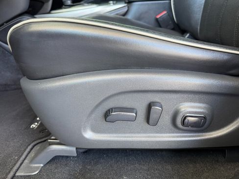 Used 2019 INFINITI QX60 Luxe w/ Essential Package FWD image 21