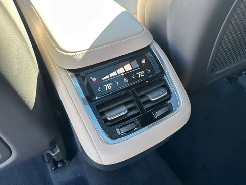 Certified 2025 Volvo XC90 B6 Plus image 15
