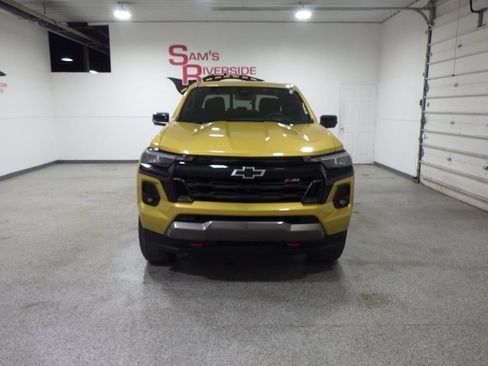 Used 2023 Chevrolet Colorado Z71 w/ Z71 Convenience Package 2 AWD/4WD image 6