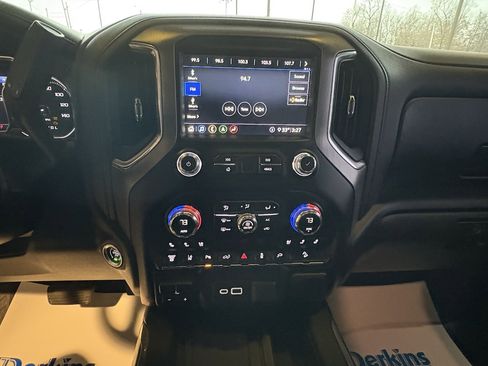 Used 2020 GMC Sierra 2500 Denali w/ Gooseneck/5TH Wheel Package image 17