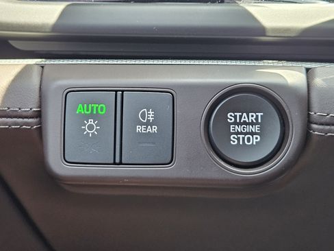 Certified 2026 Porsche Panamera 4 AWD/4WD image 21